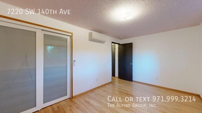 Building Photo - 7220 SW 140th Ave