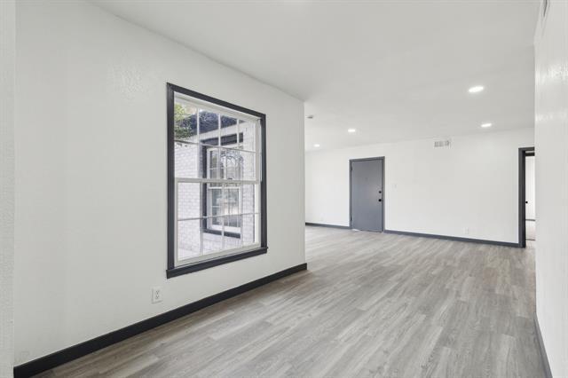 Building Photo - 3737 Bilglade Rd
