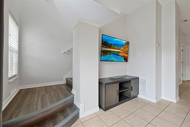 Building Photo - 8591 Bay Lilly Loop