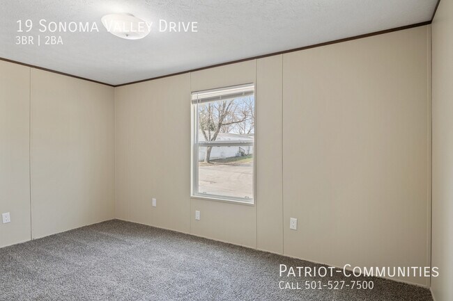 Building Photo - 19 Sonoma Dr