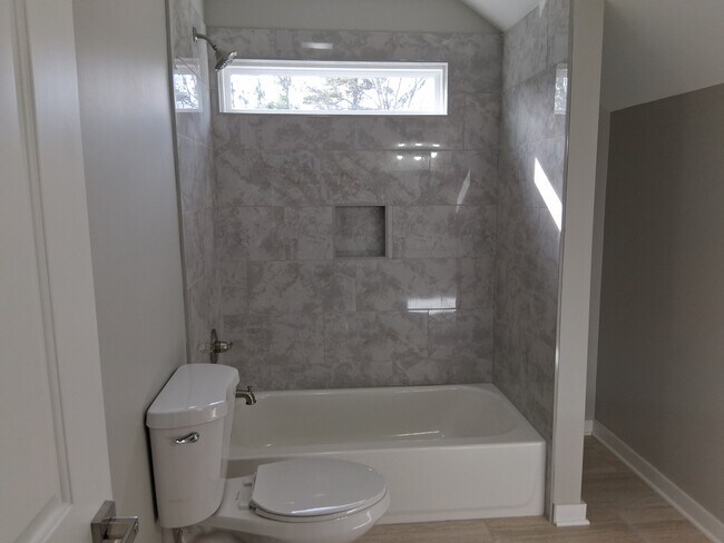 Building Photo - 3200 Tackett Rd