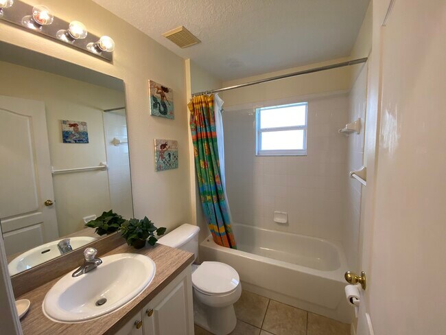 Building Photo - 562 Dolcetto Dr