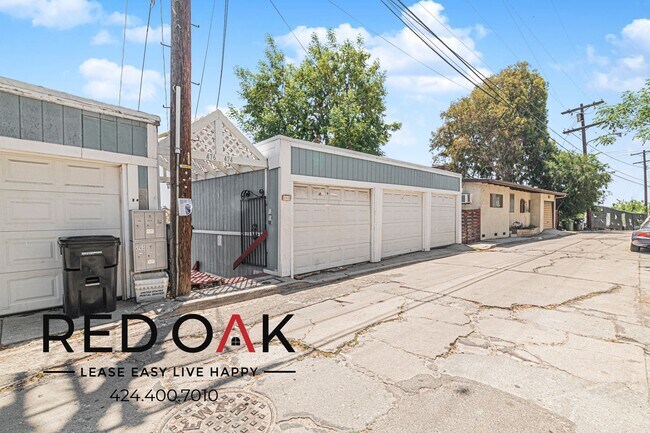 Building Photo - 476 1/2 Crane Blvd