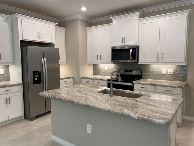 Building Photo - 124 Soliera St