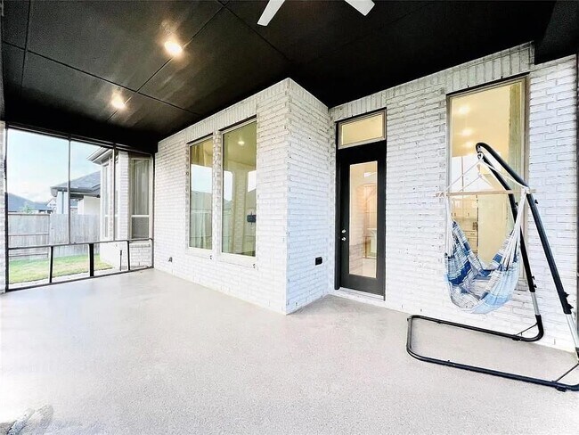 Building Photo - 3023 Dragonlet Ln