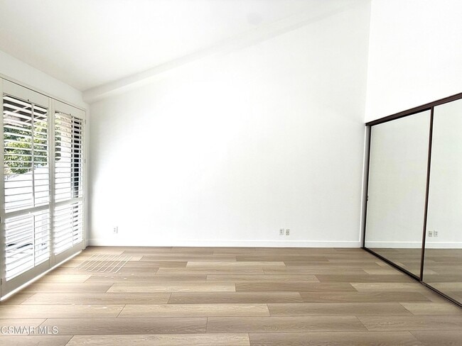 Building Photo - 21801 Burbank Blvd