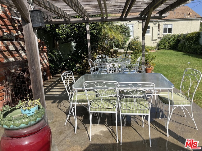 Building Photo - 6426 W 83rd St