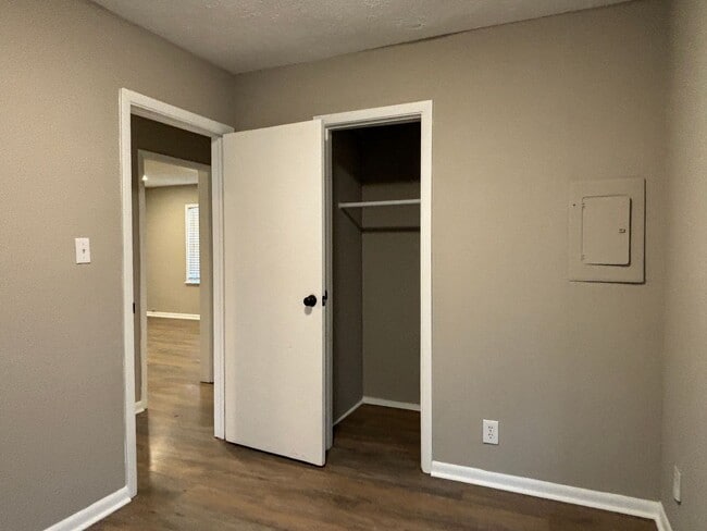 Building Photo - $625 OFF FIRST MONTH'S RENT! 2-Bed, 1-Bath Single-Family Home + Partially Finished Garage!