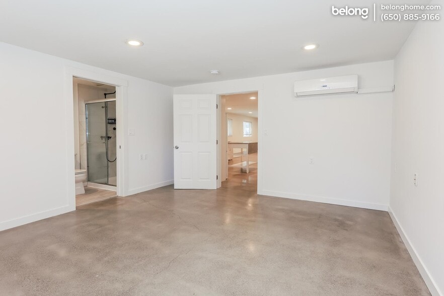 Building Photo - 1432 12th St