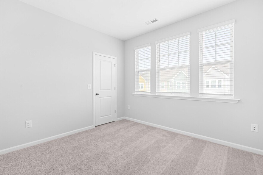 Building Photo - 3001 Worthy Wy