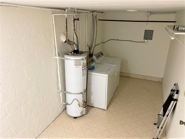 Large Laundry/Utility Room - 2333 241st St