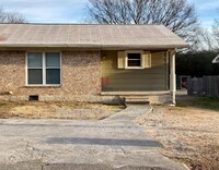 Building Photo - 8658 Daisy Dallas Rd