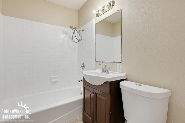 Building Photo - Updated 3Bdm 2Ba Home with Large Backyard in National City!