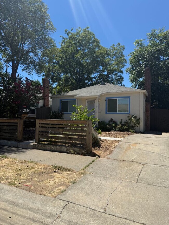 Building Photo - 3654 52nd St