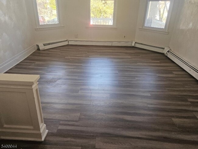 Building Photo - 501 Park Ave