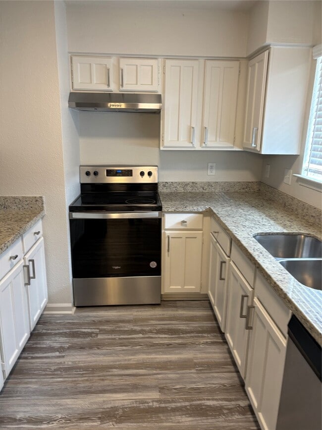 Building Photo - 4615 Roserock Ln