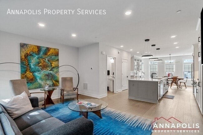 Building Photo - 285 West St