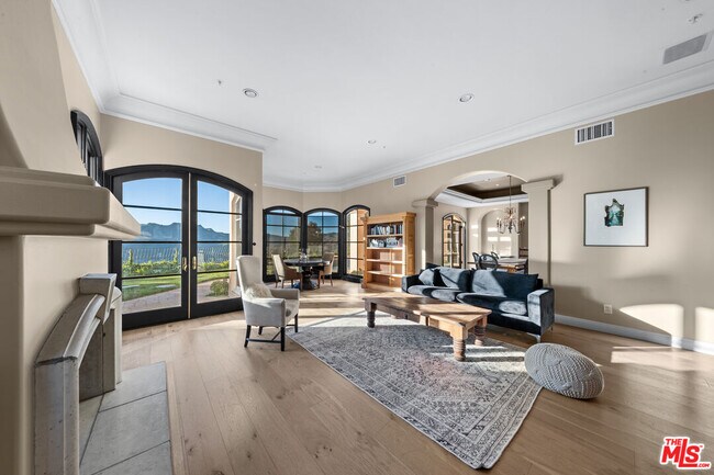 Building Photo - 1415 Cuesta Linda Dr