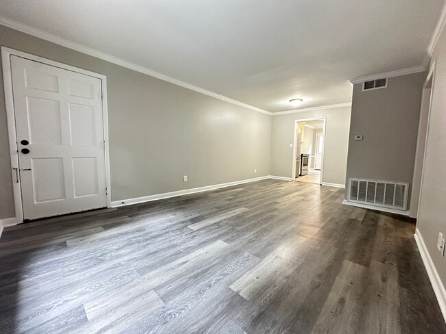 Building Photo - Condo for rent in Hoover **PRICE DROP**