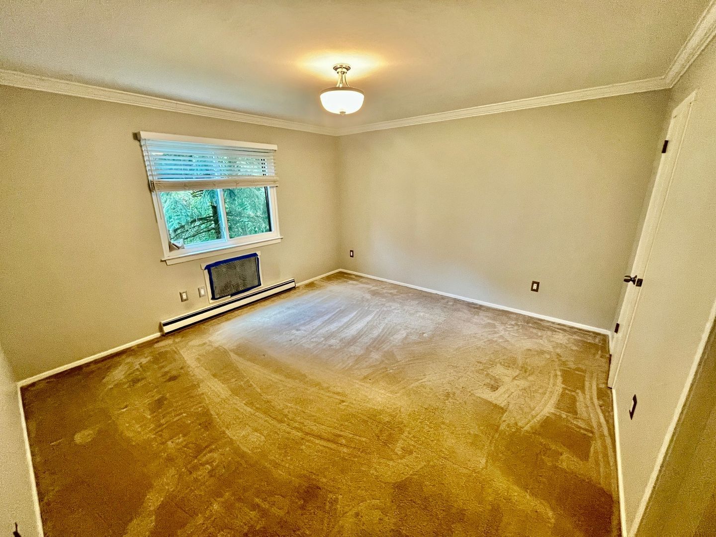 Building Photo - 205 Village Dr
