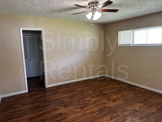 Building Photo - 214 Brookhaven Terrace
