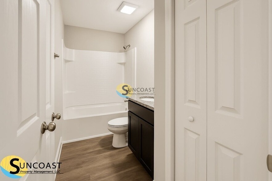 Building Photo - 13 Sellner Pl