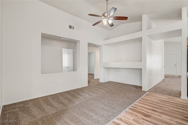 Building Photo - 9573 Paradise Rd