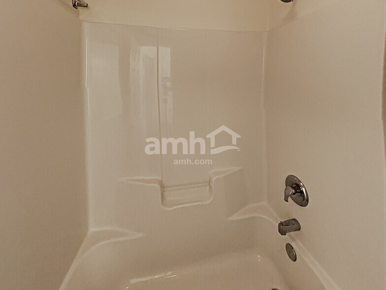 Building Photo - 4141 Autumn Cove Dr