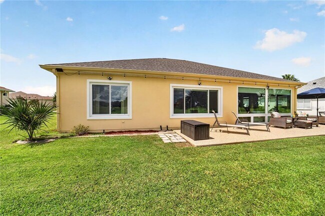 Building Photo - 12945 SE 93rd Cir