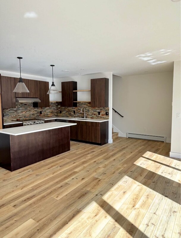 Building Photo - 328 Golf Course Rd