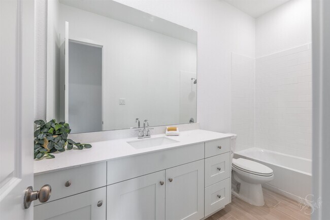 Building Photo - 31607 Brown Fern Dr