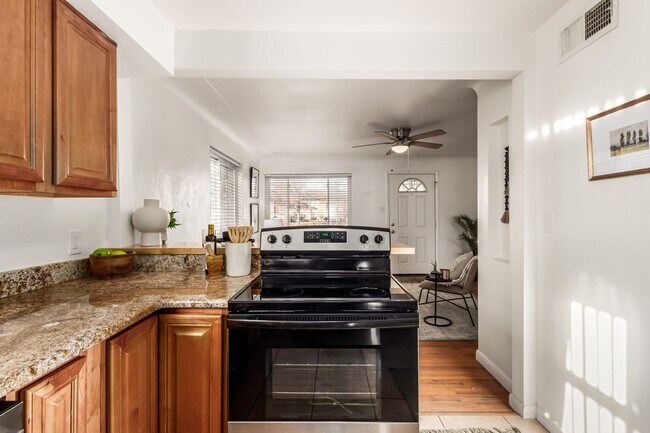 Building Photo - 2BD, 1BA Half-Duplex in Sloan's Lake with ...
