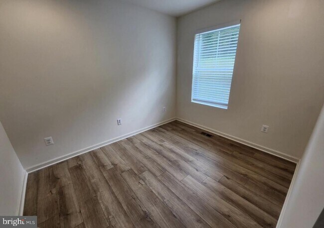 Building Photo - 62 Belmont Pl