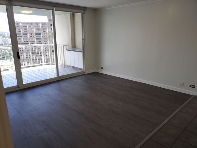 Building Photo - 1BR Condo w/ Views + Pool, Spa, & Sauna