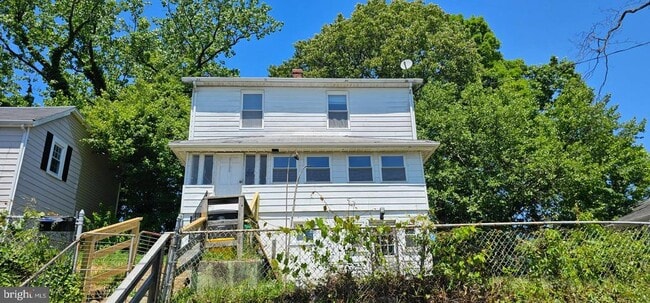 Building Photo - 6120 Otis St