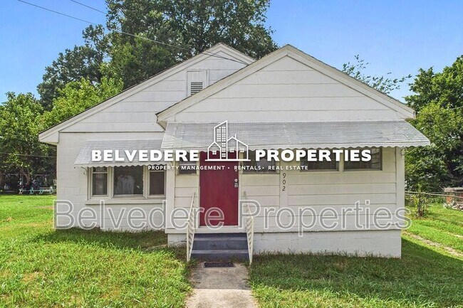 Building Photo - 902 Avalon Rd