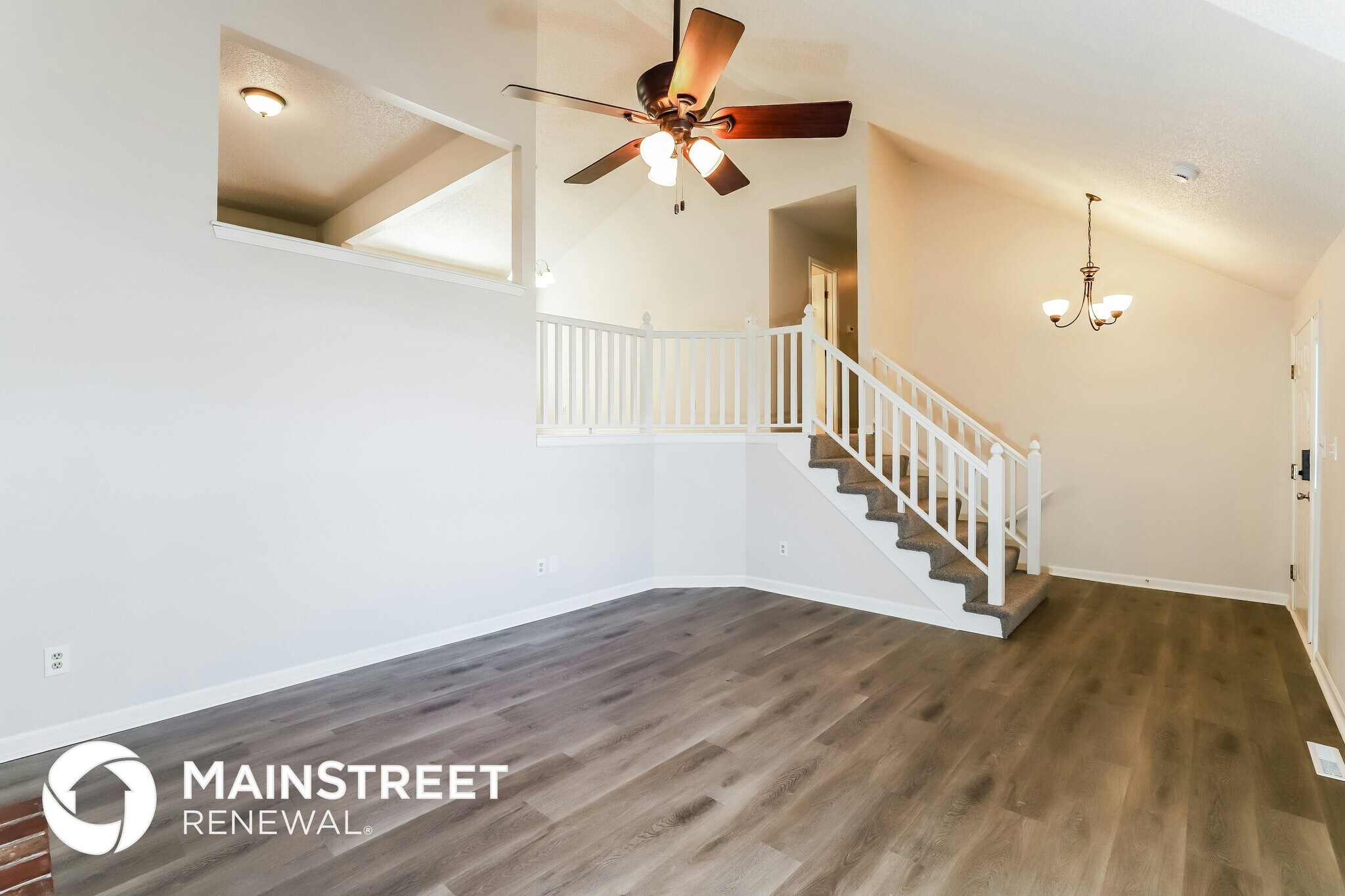 Building Photo - 820 NW Rosaceae Dr