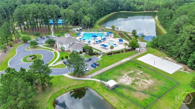 Building Photo - 130 Magnolia Dr