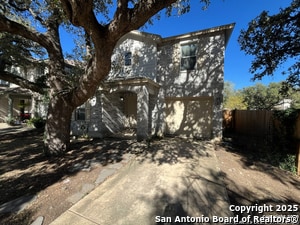 Building Photo - 329 Agency Oaks