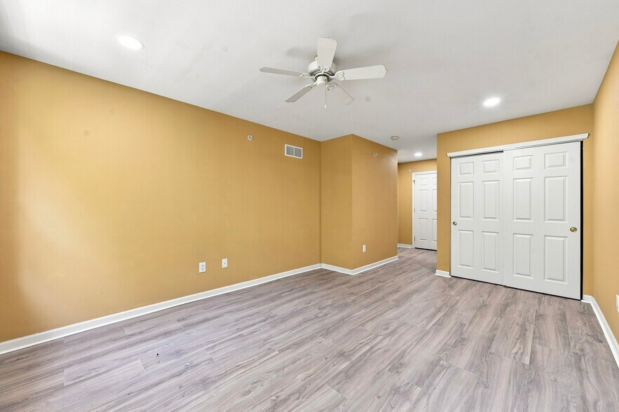 Building Photo - 278 Flagstone Rd
