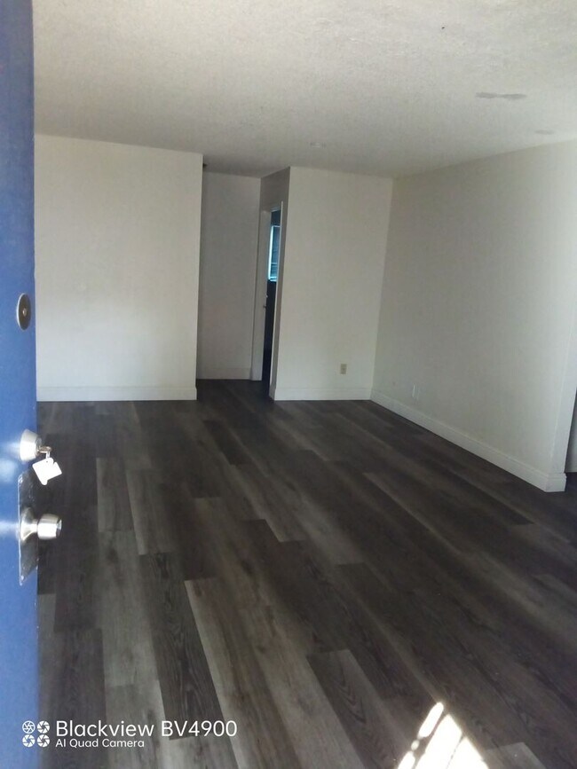 Interior Photo - Florin Woods Apartments