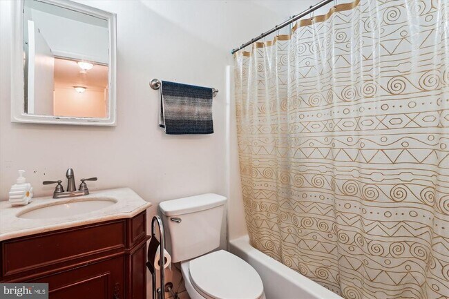 Building Photo - 5200 Sweet Gum Terrace