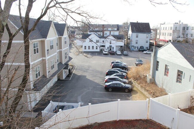 Building Photo - 31 Alpine Row