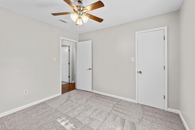 Building Photo - 2908 Cable Way