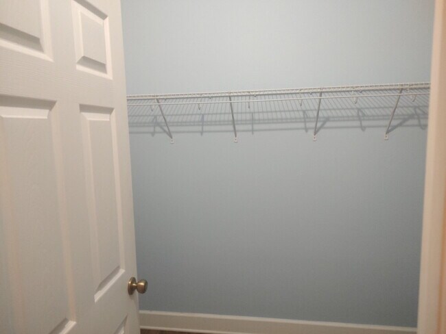 Building Photo - "Spacious 4-Bedroom with 3 Full Baths - 2,...