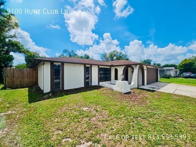 Building Photo - 9100 Hunt Club Ln