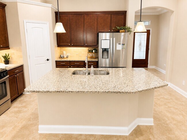 Building Photo - 24623 Ballad Dr
