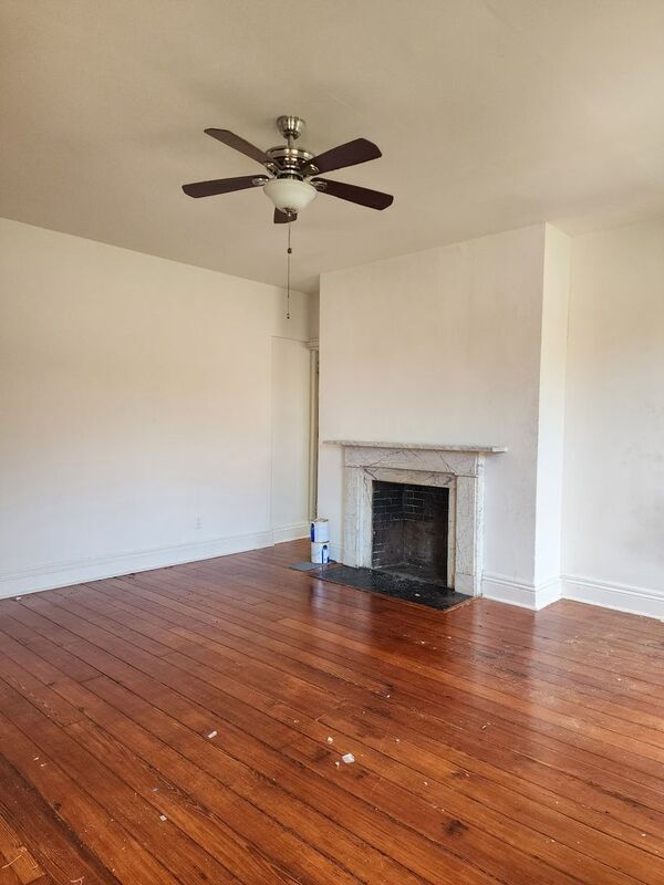 Building Photo - 717-721 St Paul St