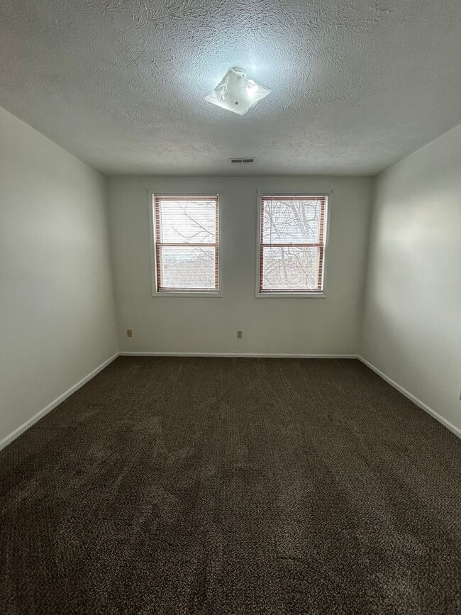 Building Photo - (1937 S 12th St)