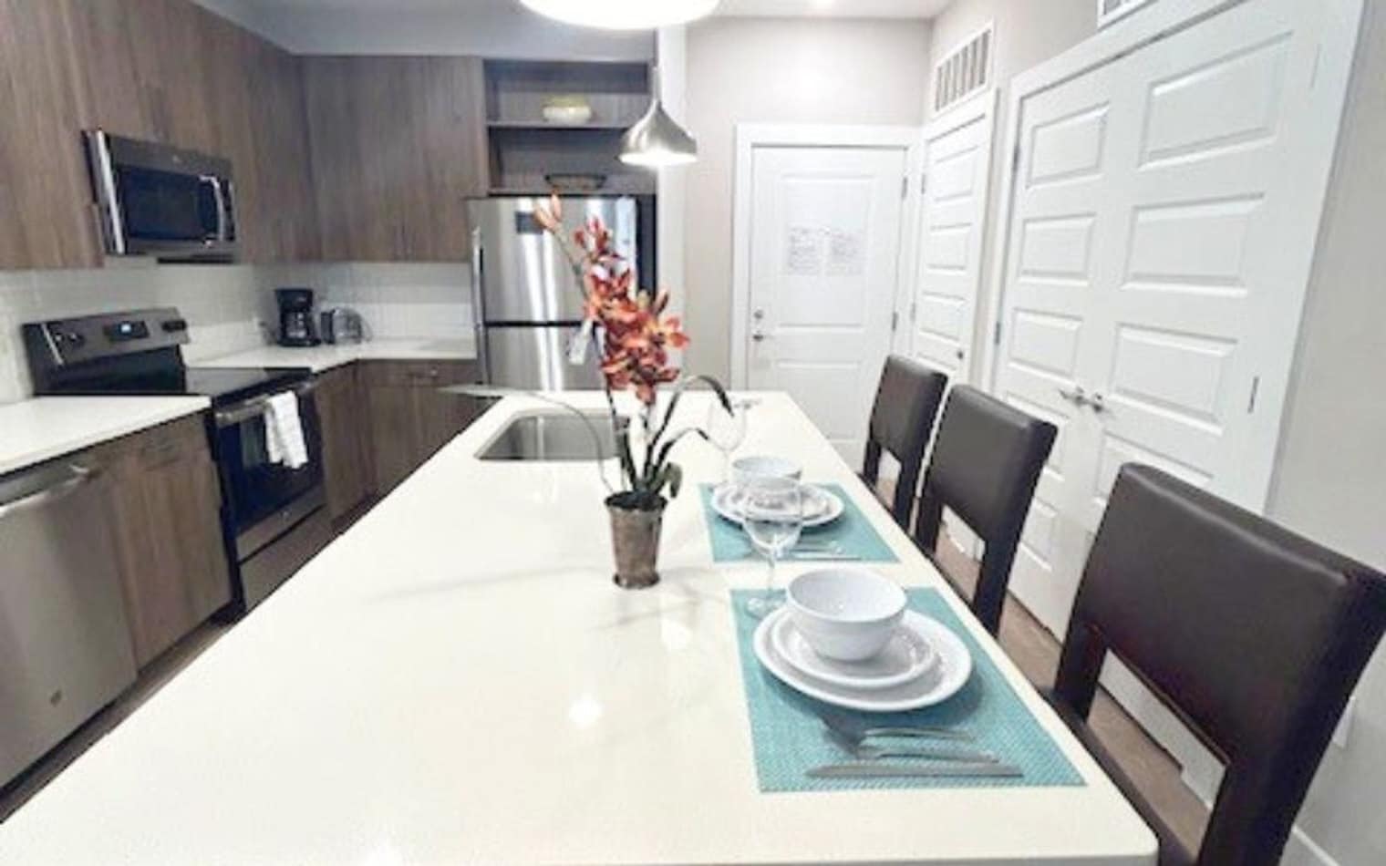 Building Photo - 1160 Johnson Ferry Rd NE